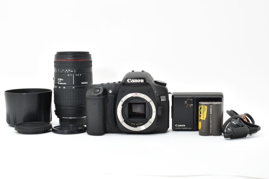 CANON EOS 30D+シグマ 70-300mm F4-5.6 カメラ