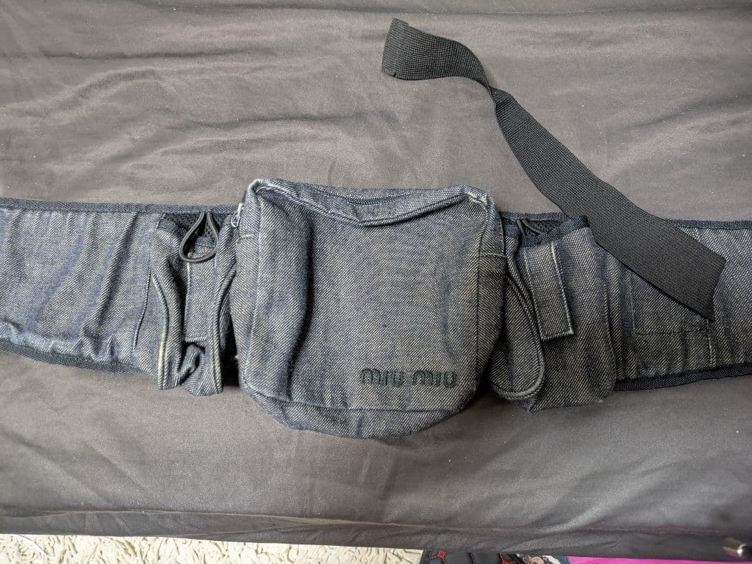 ミュウミュウ♥miumiu ウエストバッグ　ボディバック