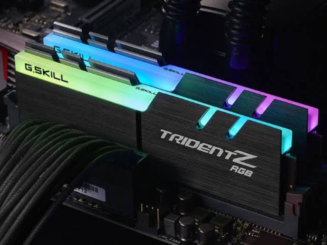 メモリー G.SKILL DDR4 4000Mhz 16GB (2x8GB)