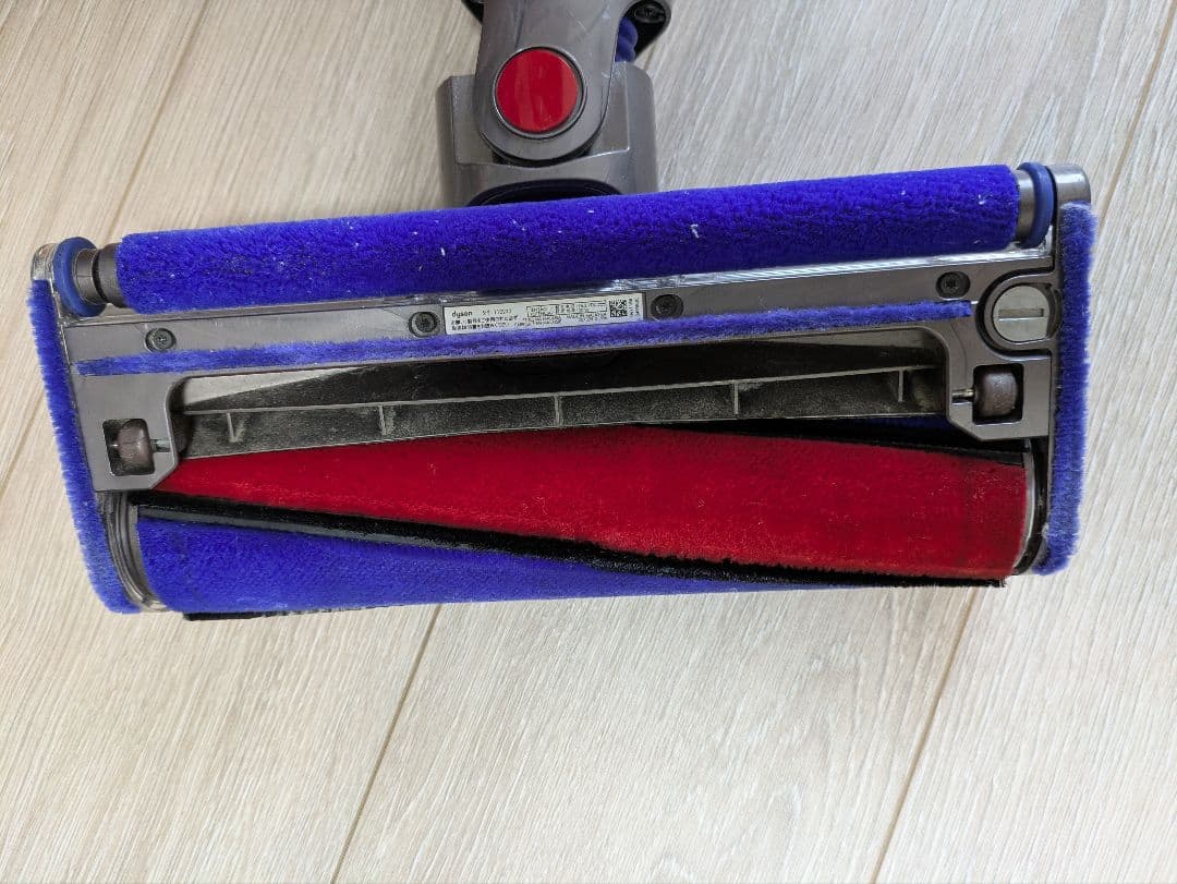 dyson v8 fluffy + 山崎実業スタンド