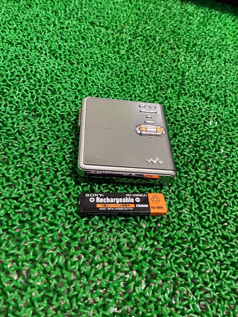 SONY MZ-RH10 ポータブルMDプレーヤー (ジャンク品)