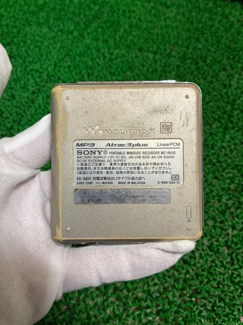 SONY MZ-RH10 ポータブルMDプレーヤー (ジャンク品)