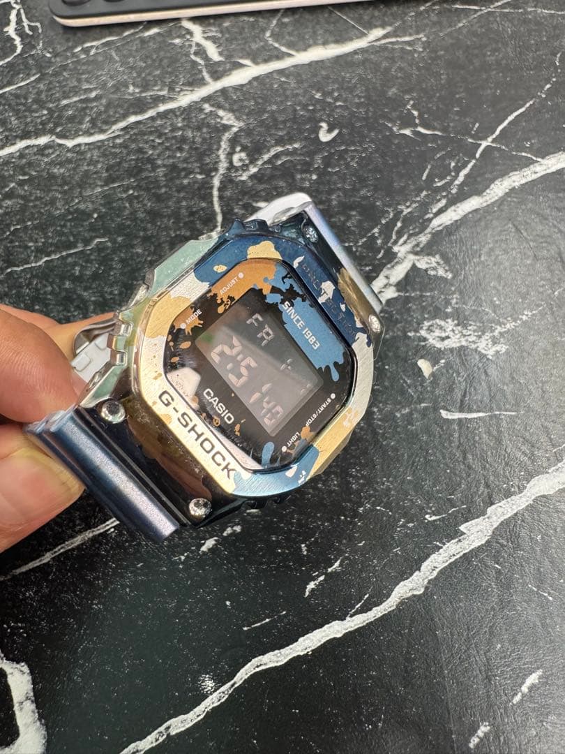 限定G-SHOCK デジタル腕時計 マルチカラー迷彩