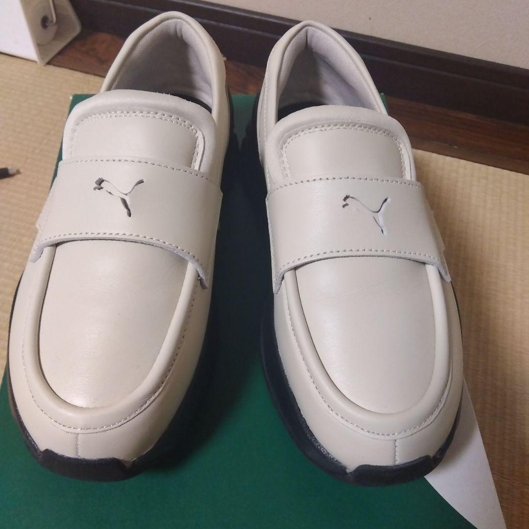 PUMA厚底ローファー