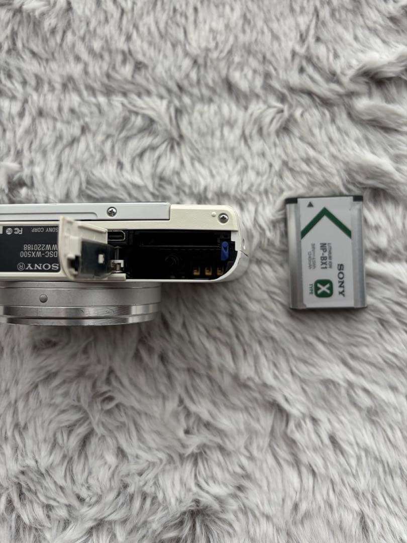 SONY Vario-Sonnar T* 30倍ズームカメラ