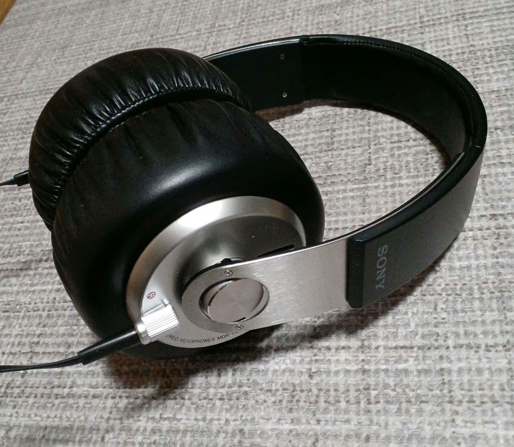 ソニー　SONY　ヘッドフォンMDR-XB700　EXTRA BASS