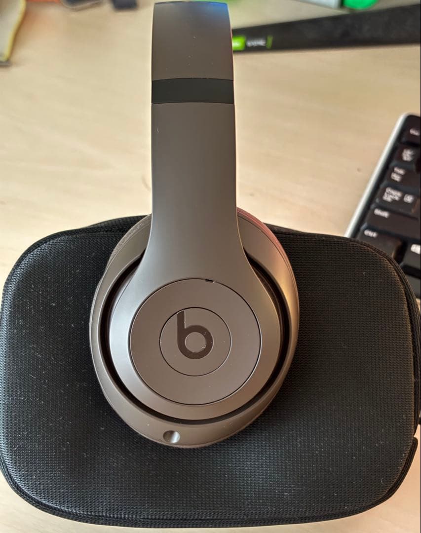 Beats Studio Pro ディープブラウン
