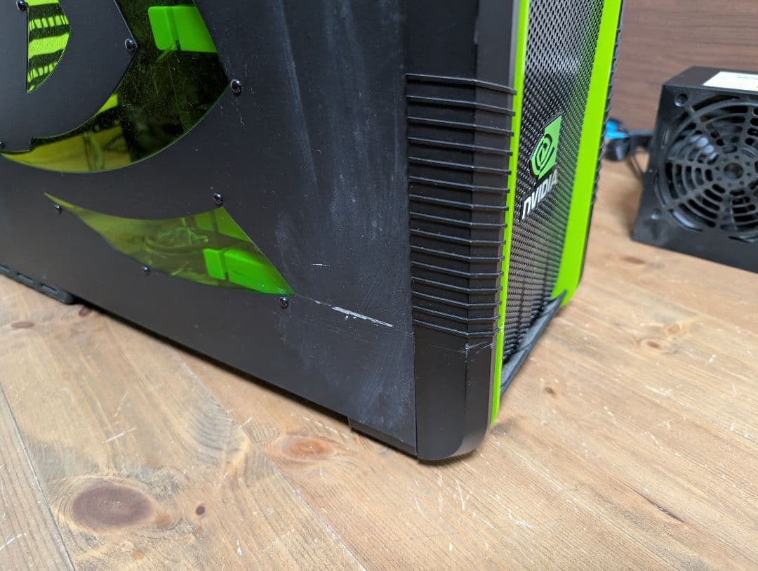 NVIDIA PCケース ATX対応 グリーンアクセント ファン付き 現状品