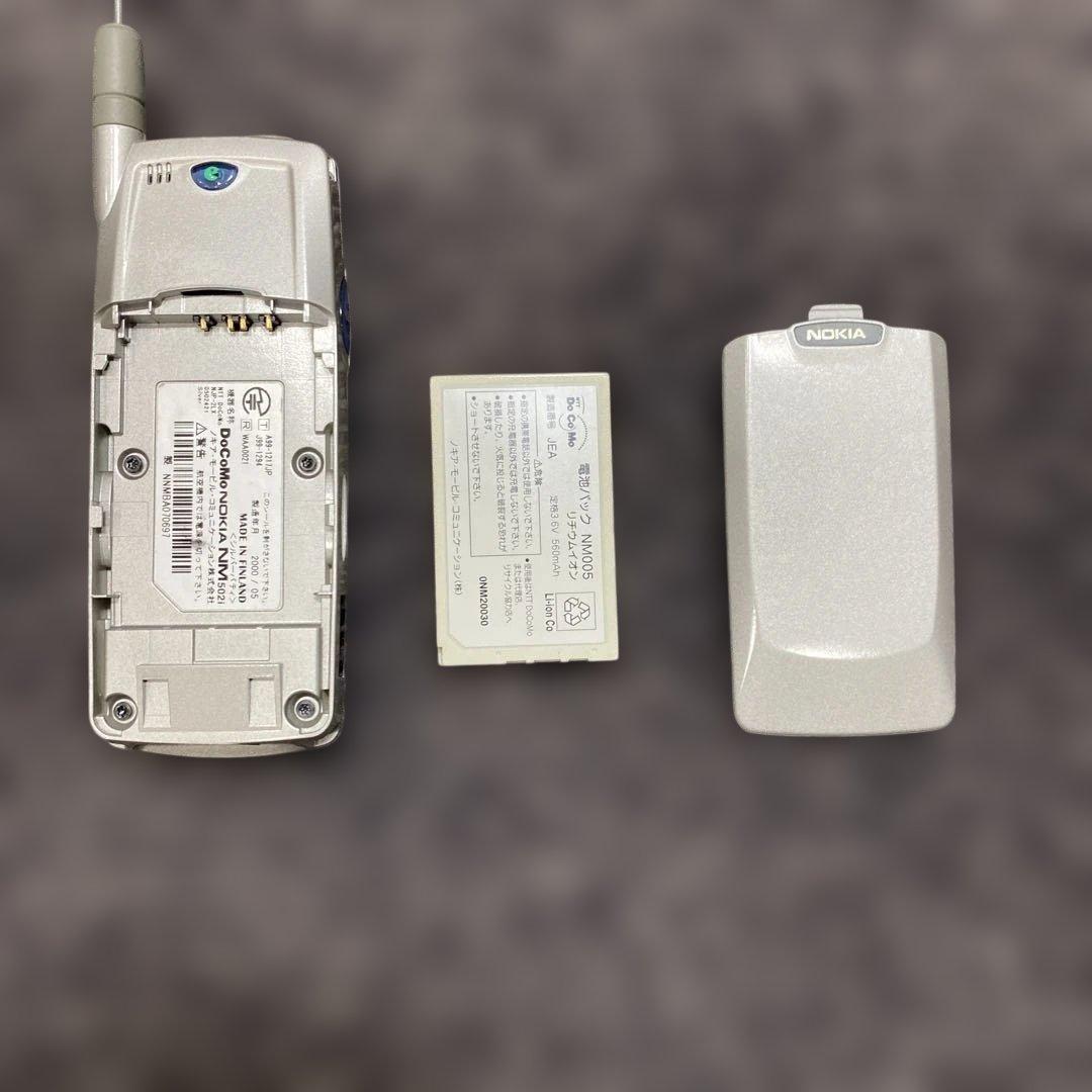 ノキアNOKIA　スライド式携帯電話『DoCoMo NM502i』フィンランド製