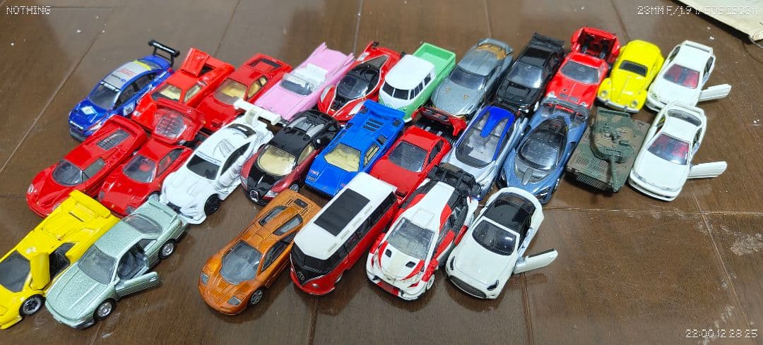 こ*)様 一応ジャンク扱い トミカ等々318台+おまけ　断捨離　まとめ売り