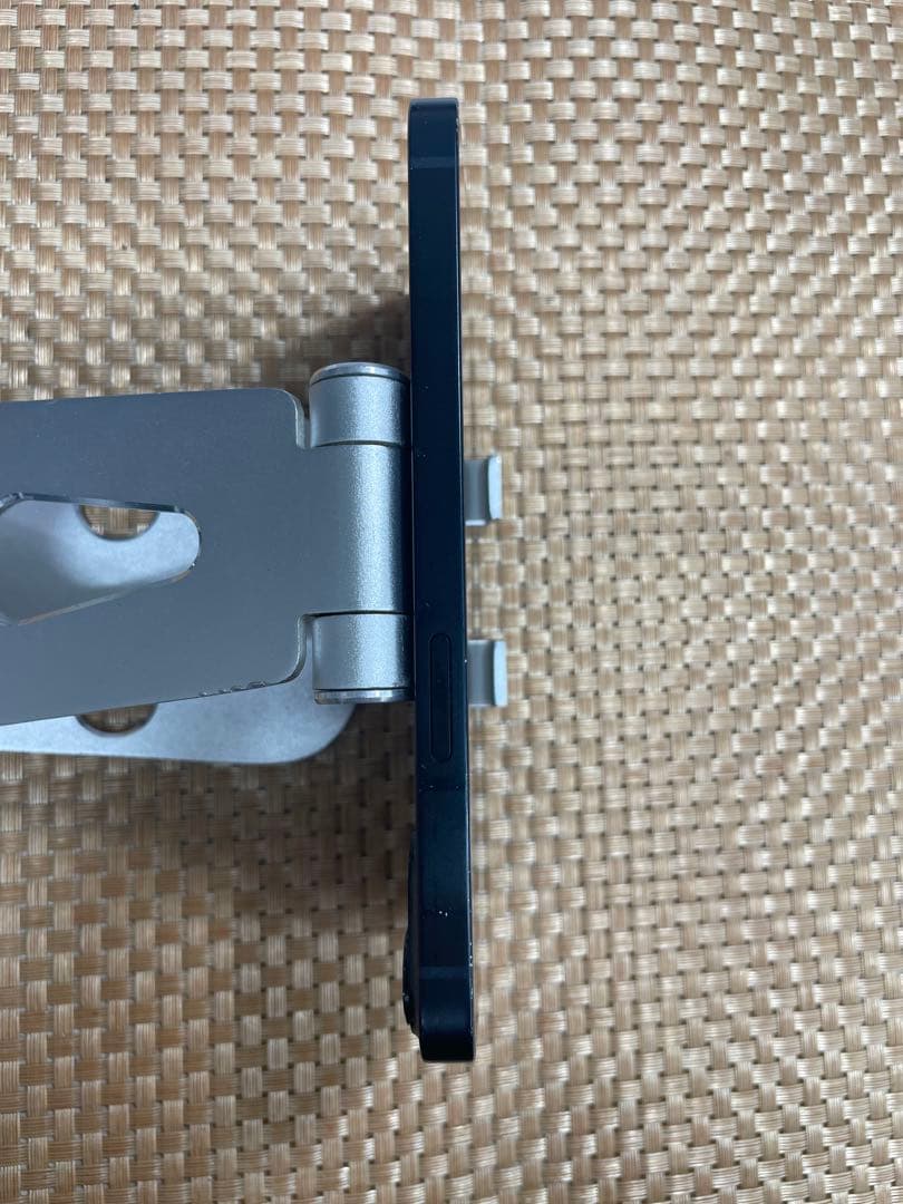 iPhone 13 128 GB ミッドナイトSIMフリー【6529】