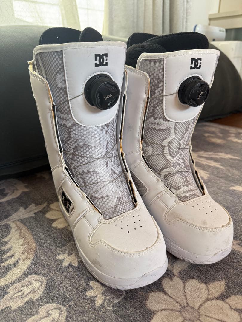 【使用1回のみ】DC スノーボードブーツ 24cm レディース 2023年モデル