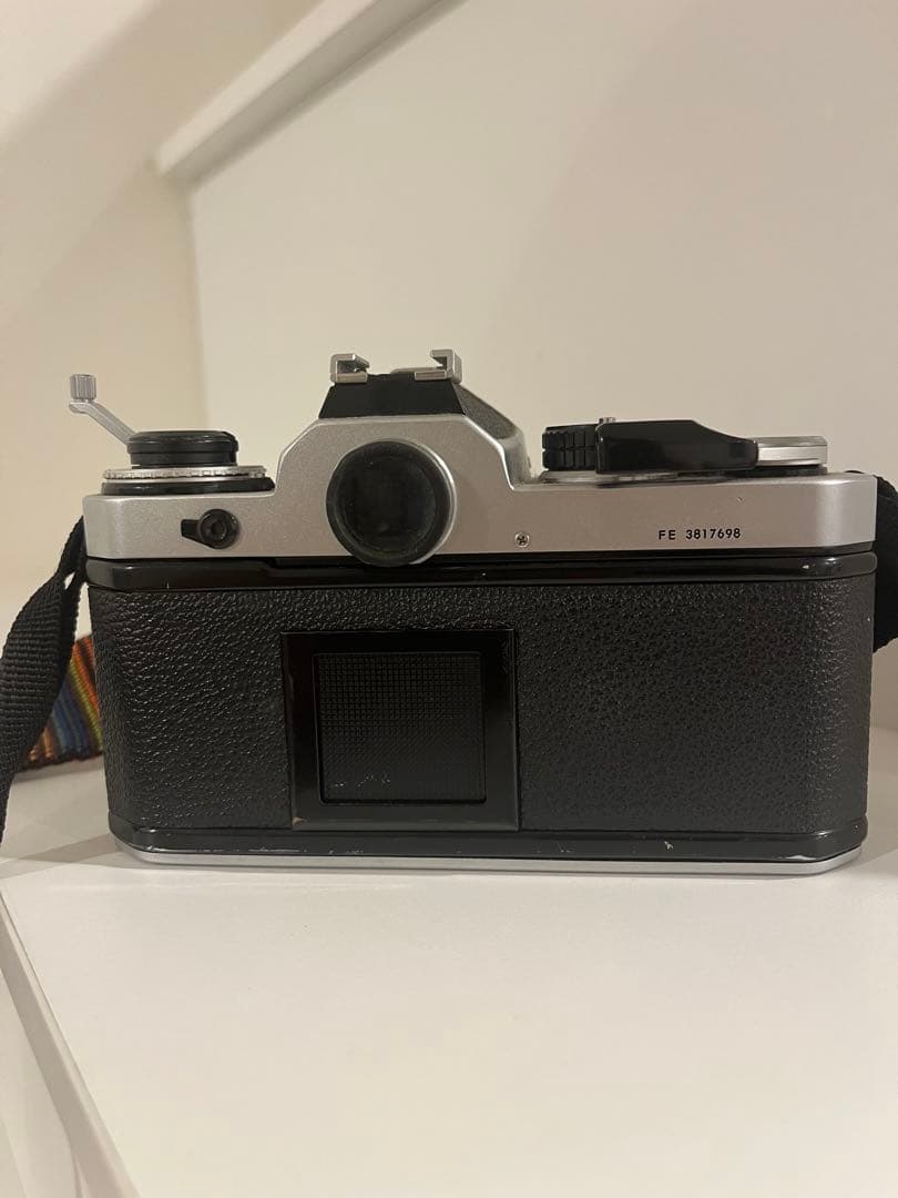 Nikon FE シルバー 一眼レフフィルムカメラ