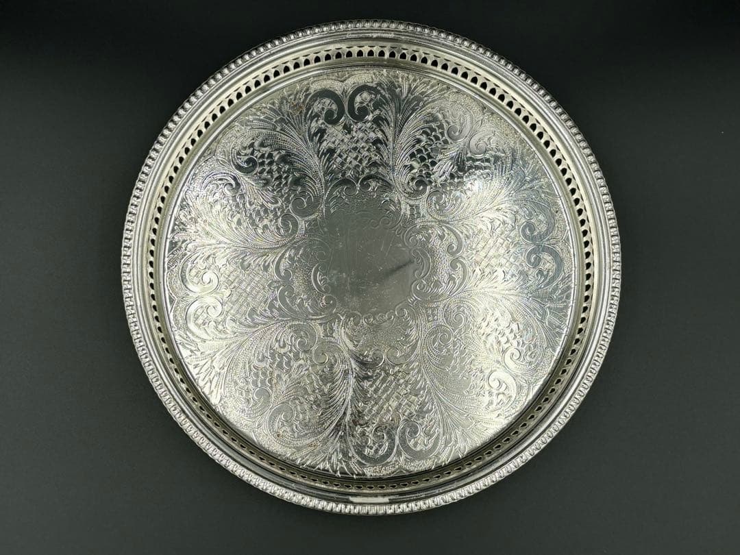 英国　アンティーク　銀メッキ　シルバープレート　トレイ・トレー　ヴィンテージ