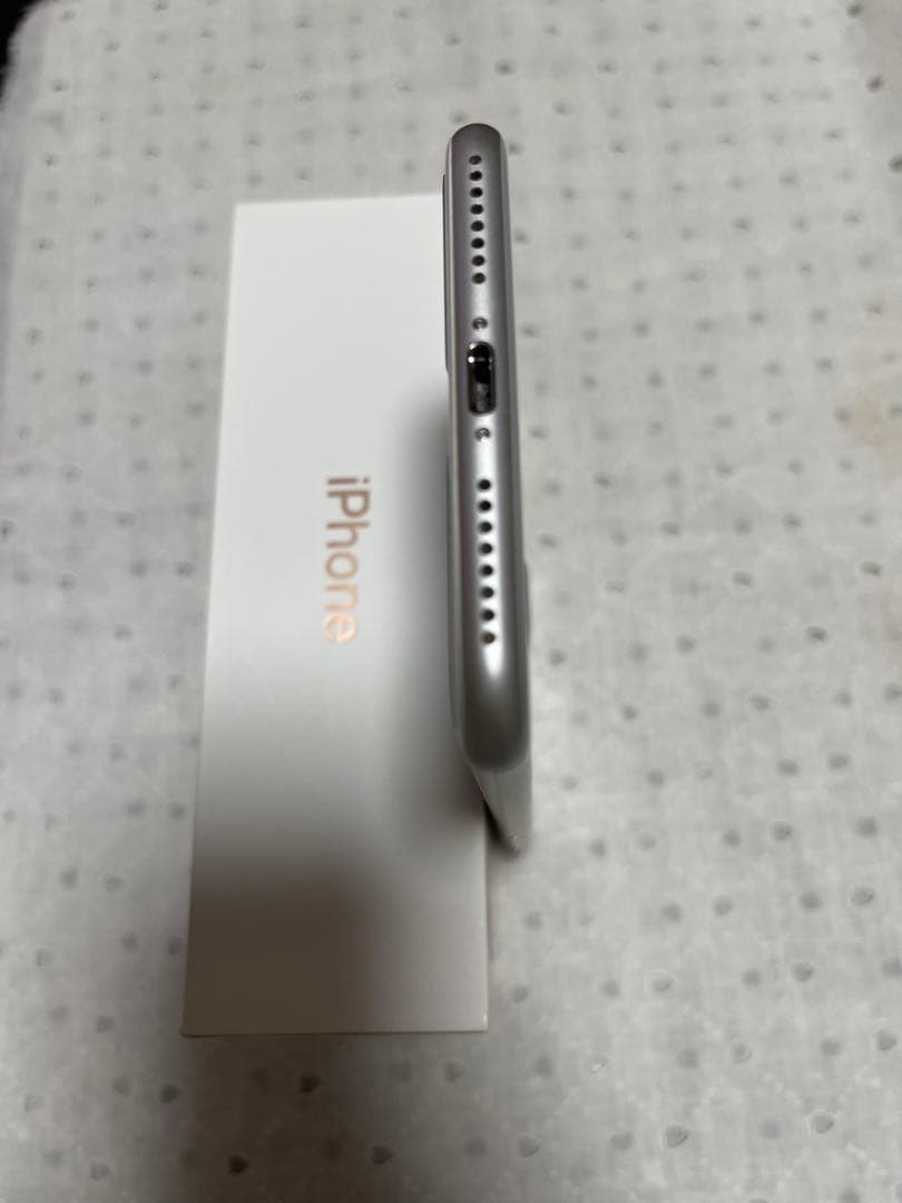 Apple iPhone 7 Plus 256GB シルバー ケース付き