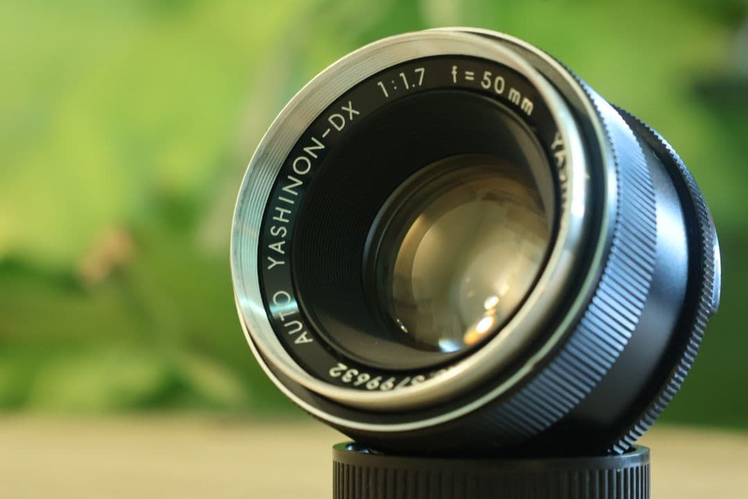 【フレアレンズ】Yashica Yashinon-DX 50mm f1.7
