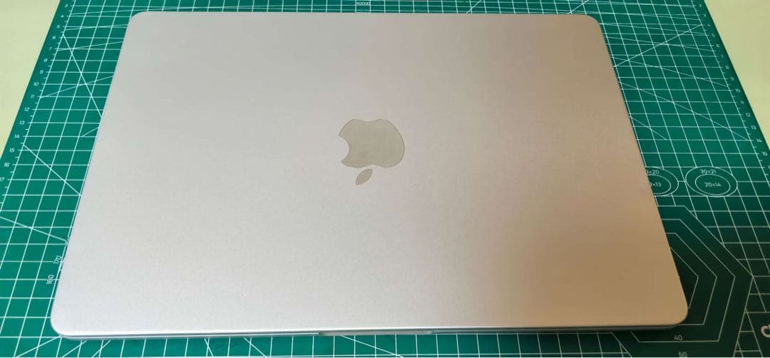 MacBook 13インチ 充電器付き