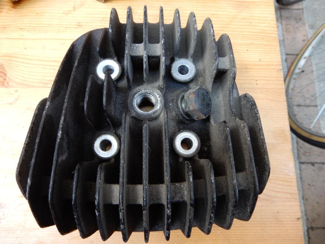 HONDA　エルシノア125　MT125　エンジン部品　中古品