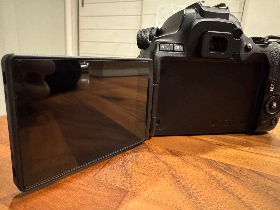 【即日発送✨】Canon EOS Kiss X10 デジタル一眼レフ