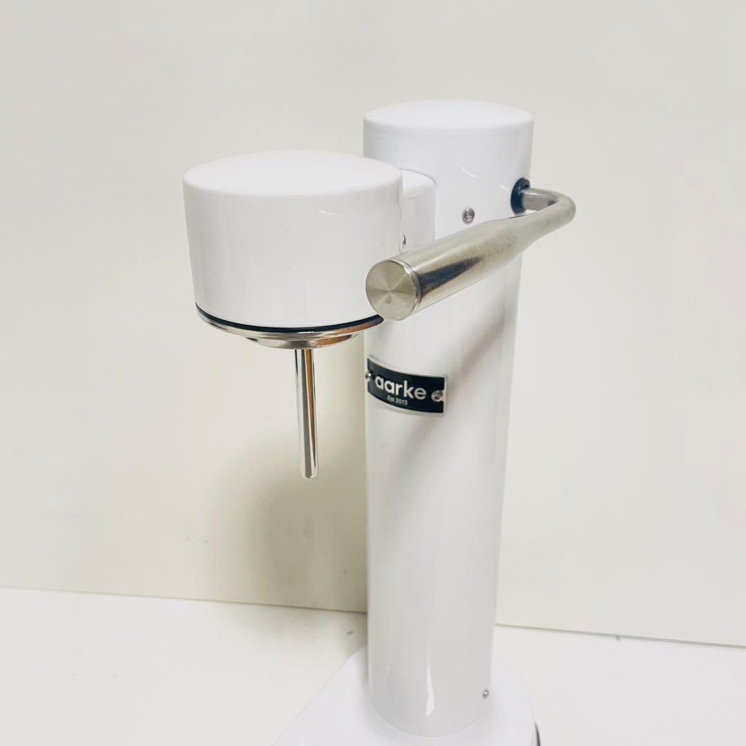 【動作品】Aarke カーボネーター ホワイト 炭酸水メーカー