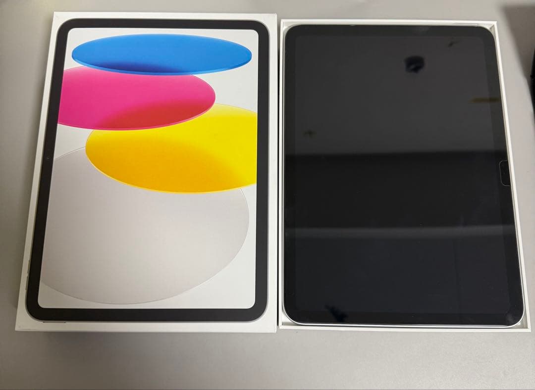 Apple iPad 11インチ(a16)シルバー 本体 充電器付き