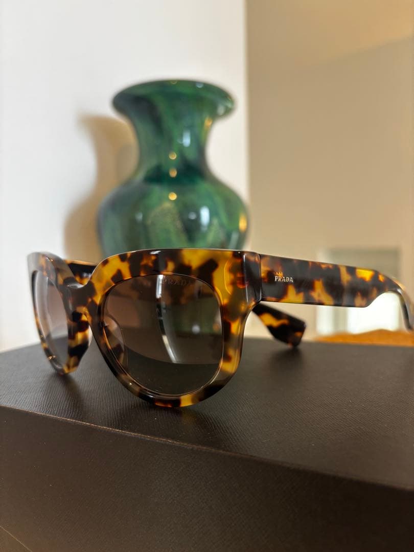 PRADA トータスシェル キャットアイ サングラス