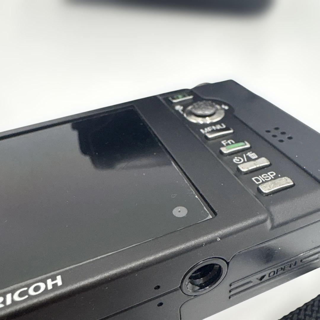 美品　RICOH R10 コンパクトデジタルカメラ