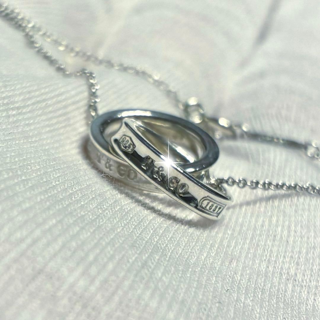 ティファニー ナロー インターロッキング リング ネックレス