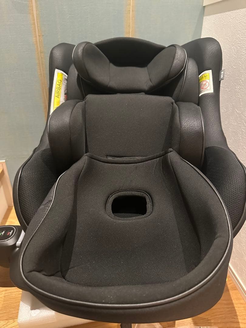 【極美品】Aprica アップリカ チャイルドシート クルリラビッテ エックス