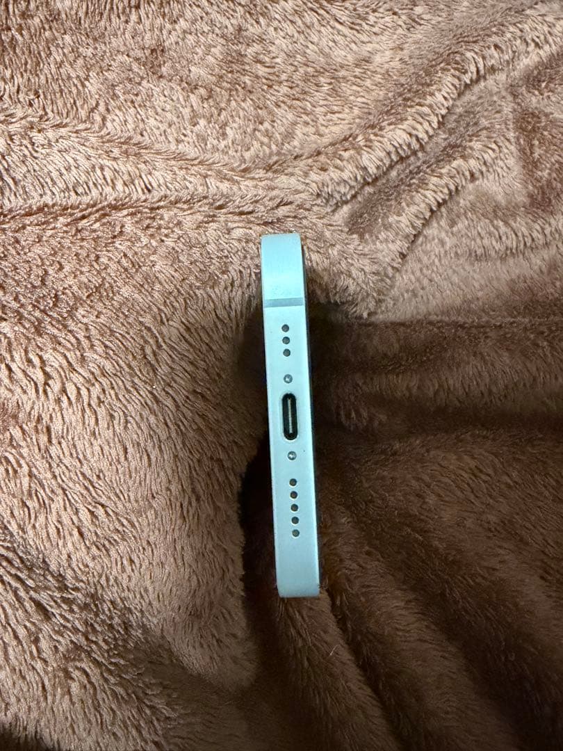 Apple iPhone 16e ホワイト 本体