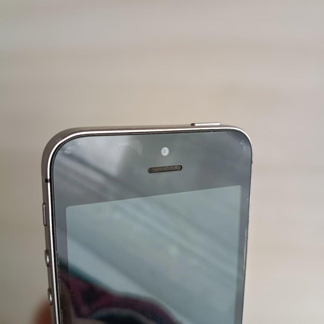 Apple iPhone SE 64GB SIMロックなし