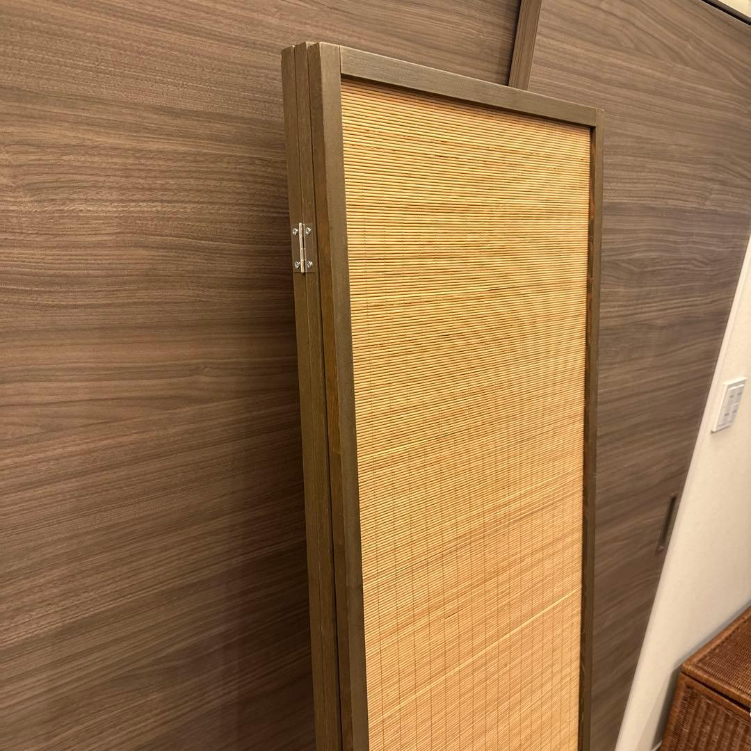 最安値で出品　送料含めた最安値　木製ブラウンパーテーション 3つ折り