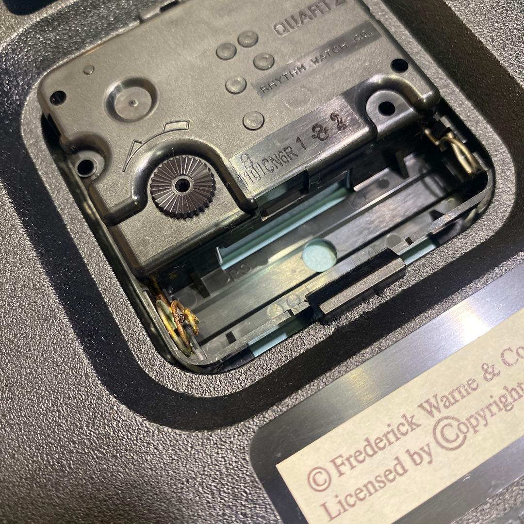 ピーターラビットの掛け時計