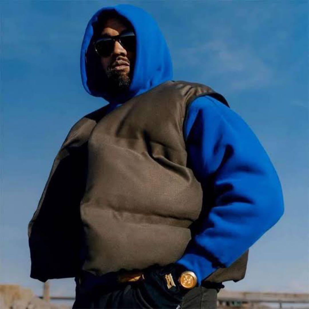 ジャケット・アウター Yeezy Down Vest Brown Sample