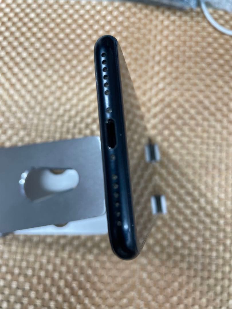 iPhone SE 第3世代 64 GB ミッドナイトSIMフリー【5460】