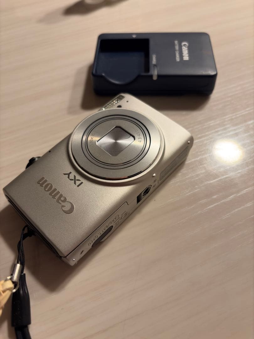 【美品/作動品】Canon IXY 620F シルバー★エモい写真！Wi-Fi