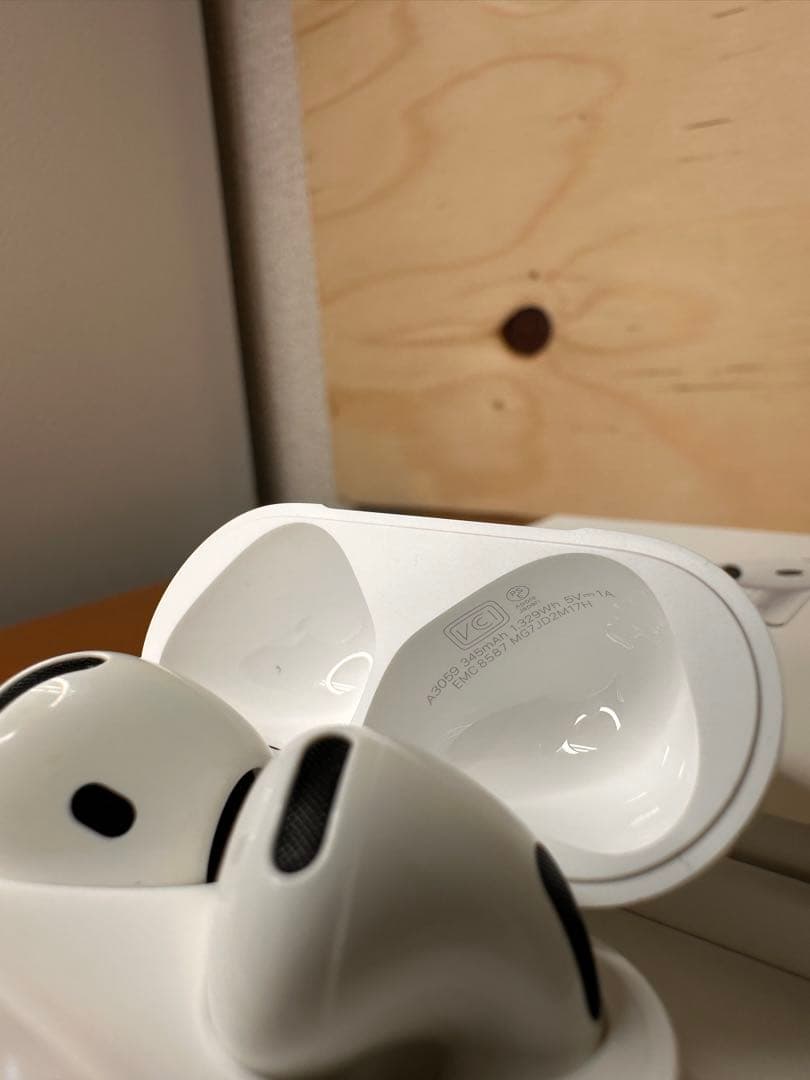 【美品 長保証】AirPods4 ANC搭載モデル MXP93J/A 2M17H