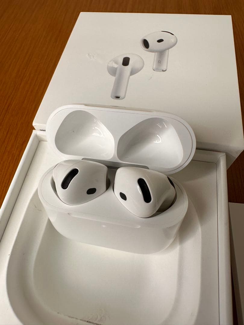 【美品 長保証】AirPods4 ANC搭載モデル MXP93J/A 2M17H