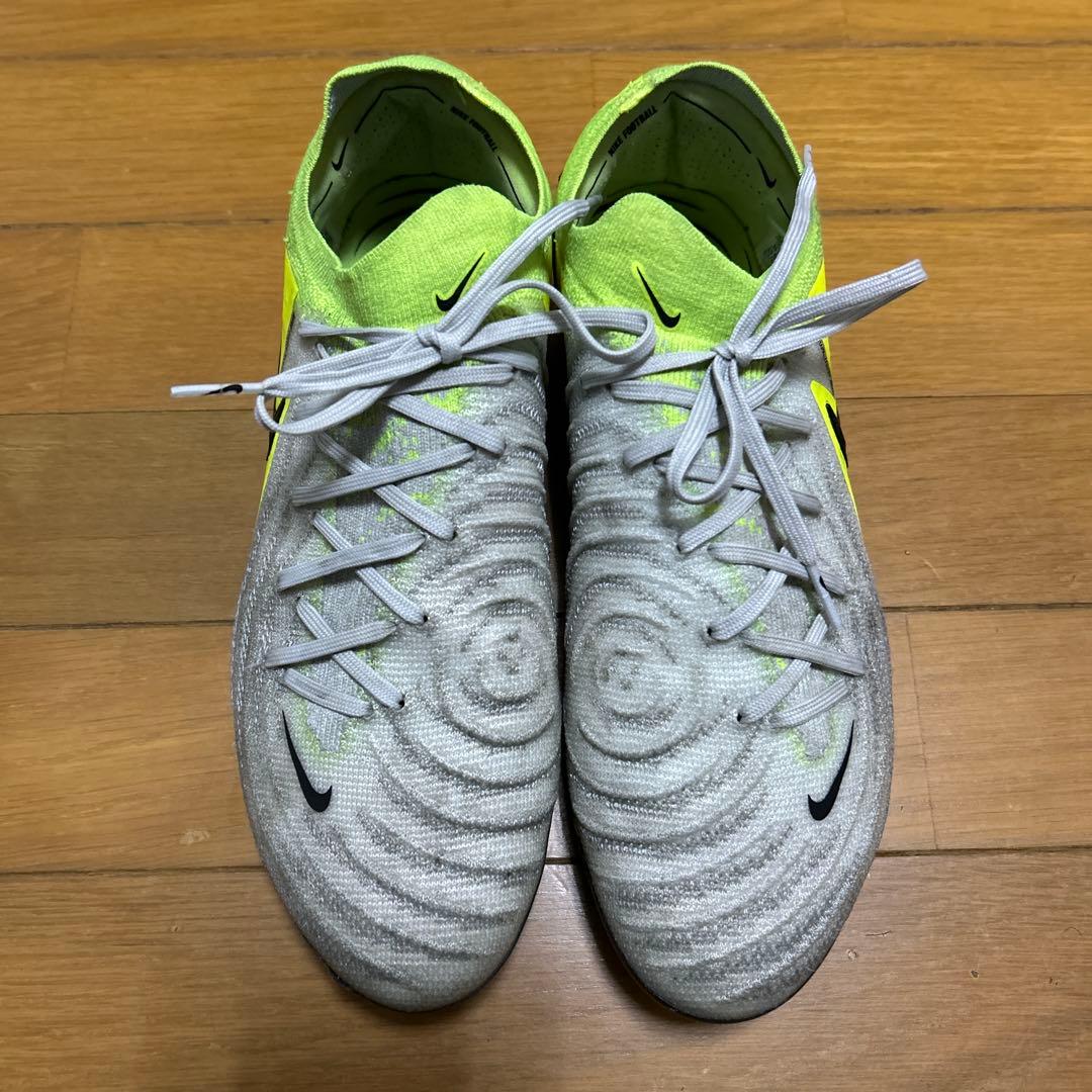 値下げしました！ナイキ　ファントムGX2エリートFG