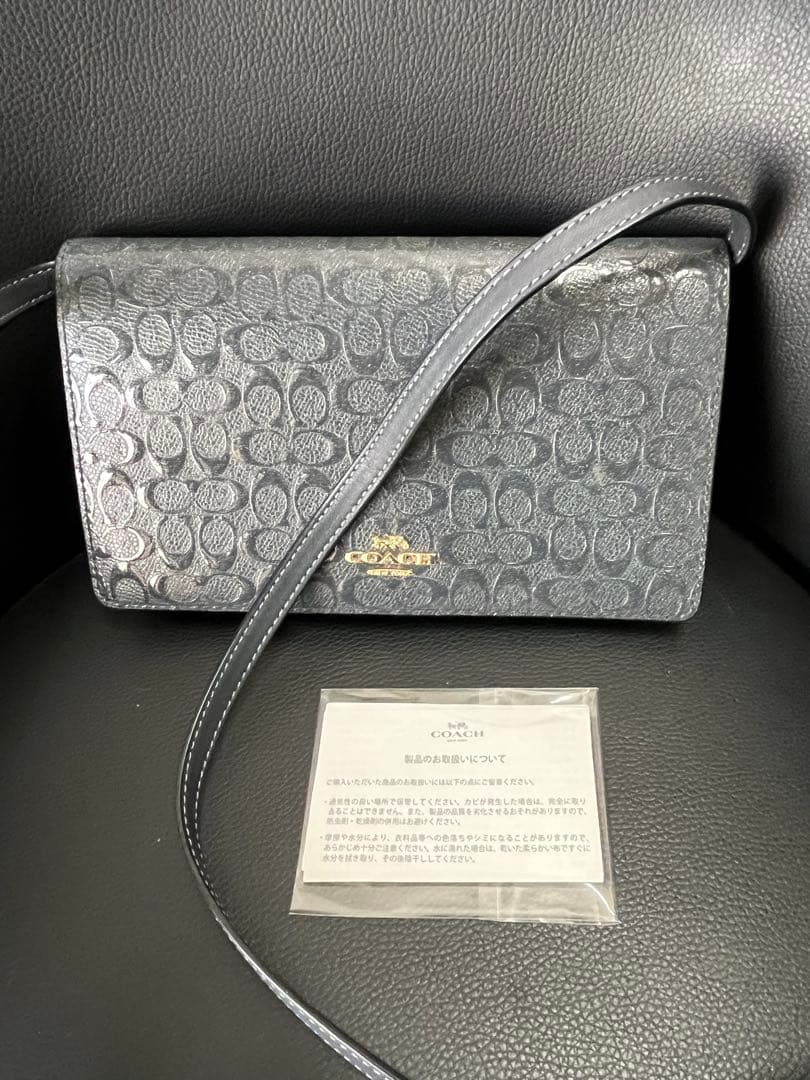 COACH グレー 型押しショルダーバッグ