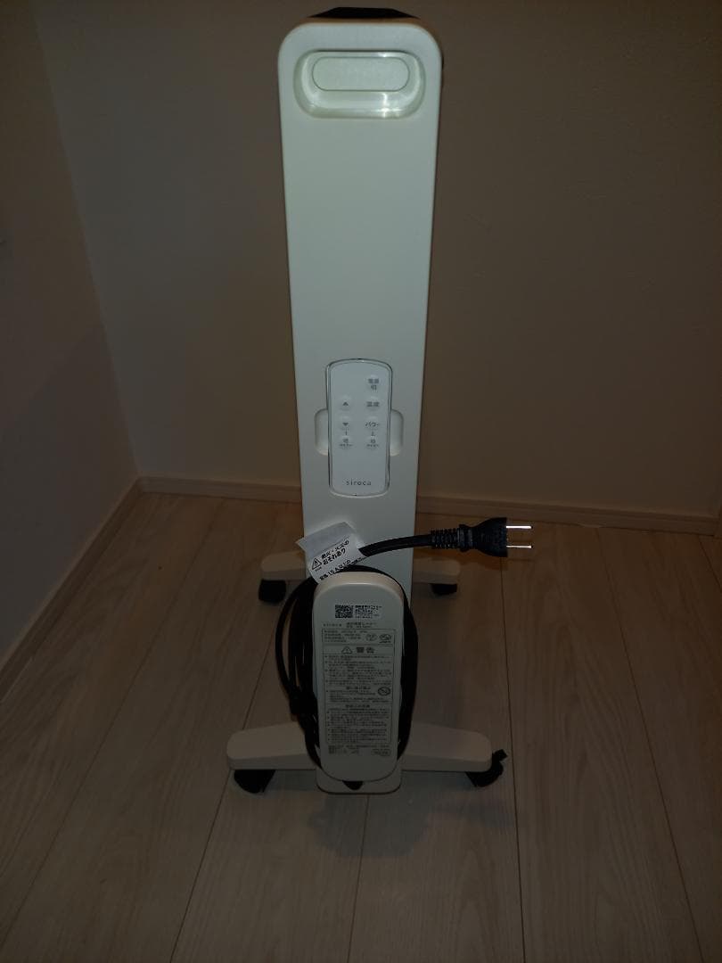【極美品】シロカ SN-M451 遠赤軽量ヒーター かるポカ 2024年製