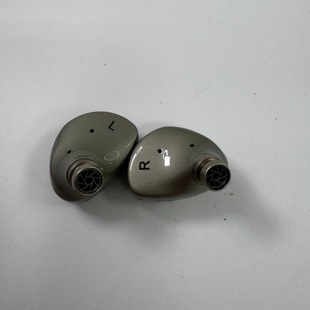 イヤホン SIVGA QUE-UTG