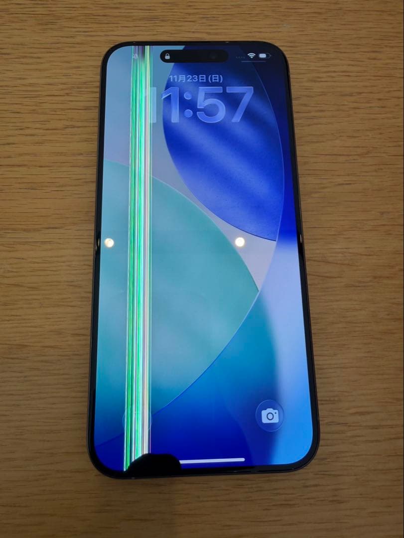 iPhone 15promax 512GB SIMフリー　液晶に線