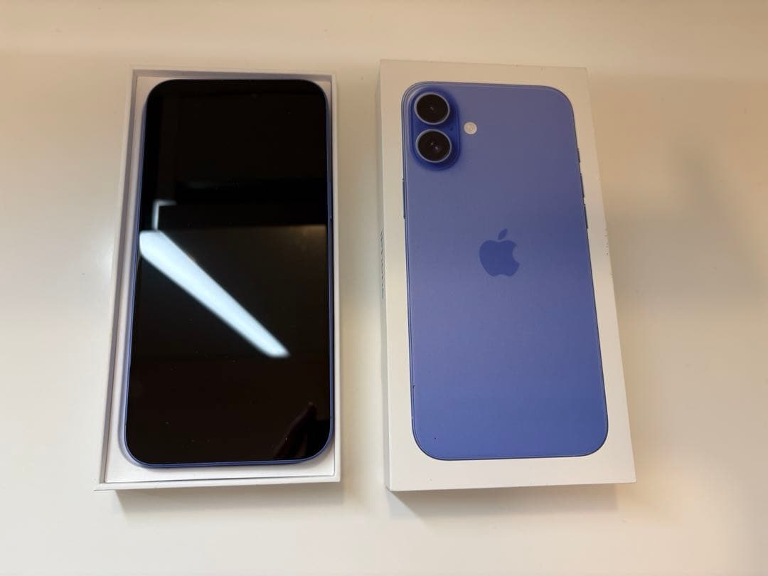 Apple iPhone 16 Plus 256GB ウルトラマリン