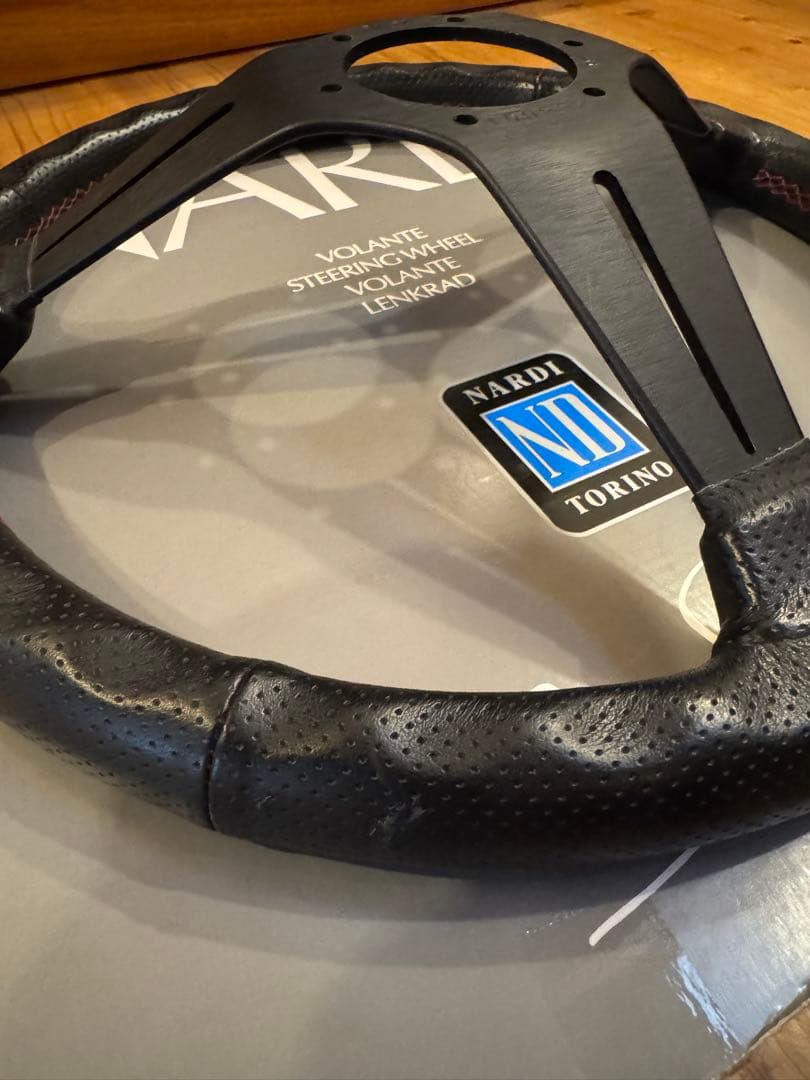 ナルディNARDI ラリー350　Ｎ755 パンチングレザー レッドステッチ