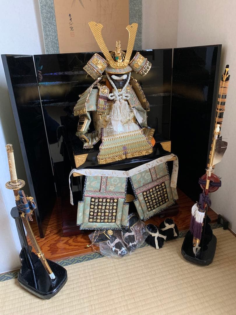 ☆兜鎧飾り　端午の節句