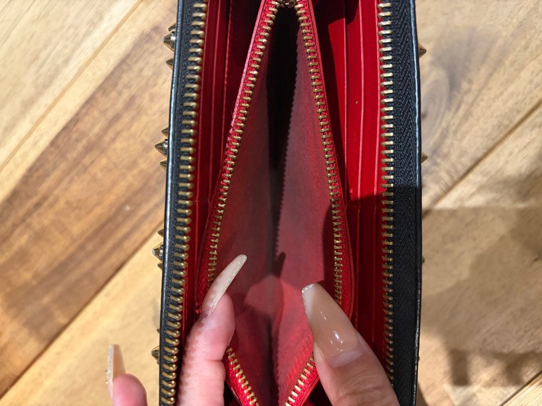 Christian Louboutin 長財布 ブラック