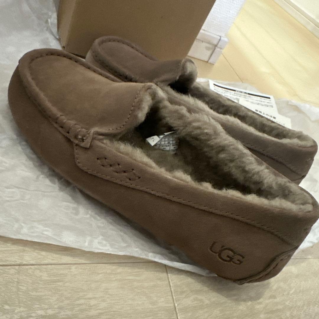 新品未使用　UGG モカシン