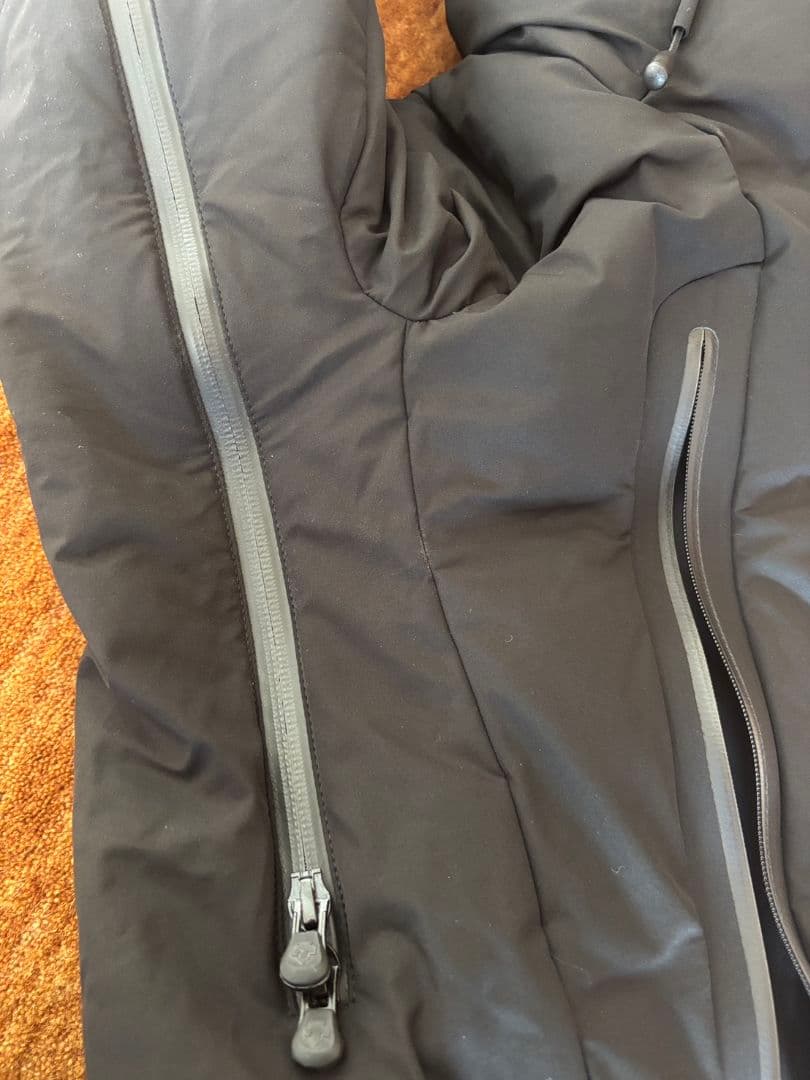 K*様 デサント Mizusawaダウンジャケット ブラック