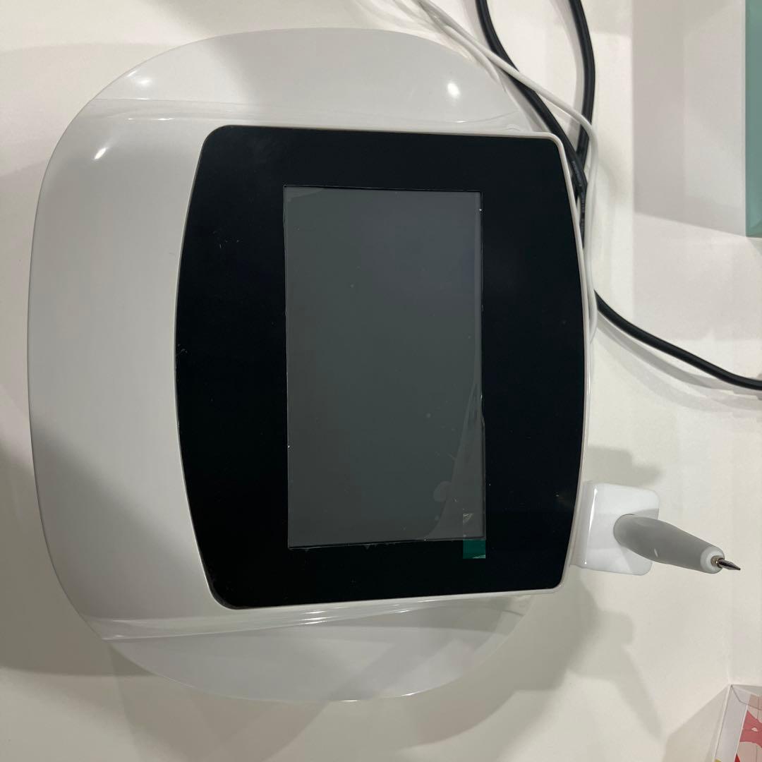 2025年最新式　低周波シミケアマシン　説明書、1年保証付き通電しただけの新品！